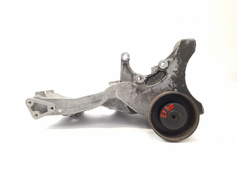 Recambio de soporte alternador para audi a4 avant (8e) 1.8 t referencia OEM IAM 06D903143D  