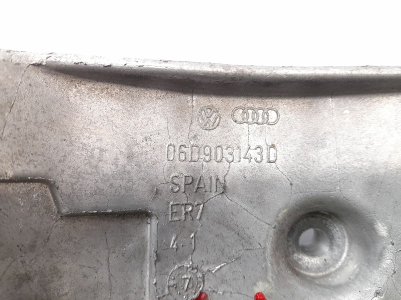 Recambio de soporte alternador para audi a4 avant (8e) 1.8 t referencia OEM IAM 06D903143D  