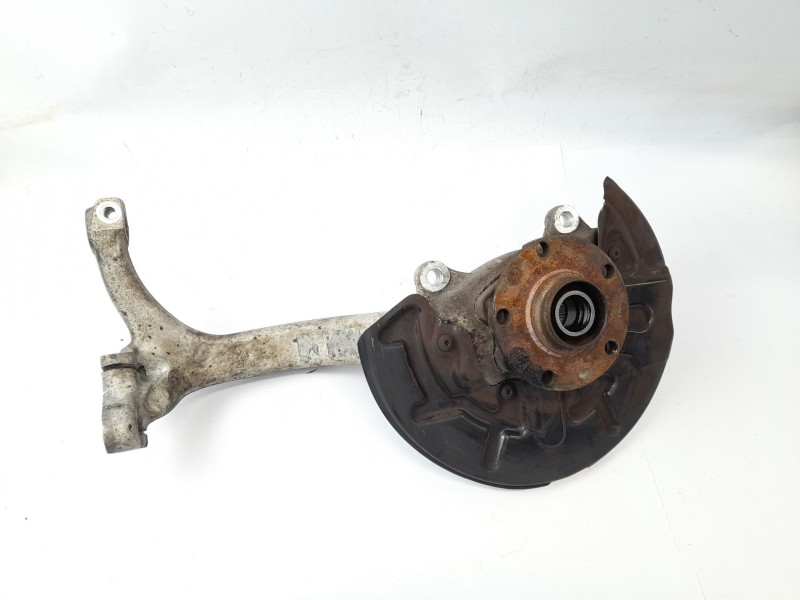 Recambio de mangueta delantera izquierda para audi a4 avant (8e) 1.8 t referencia OEM IAM 8E04072418  