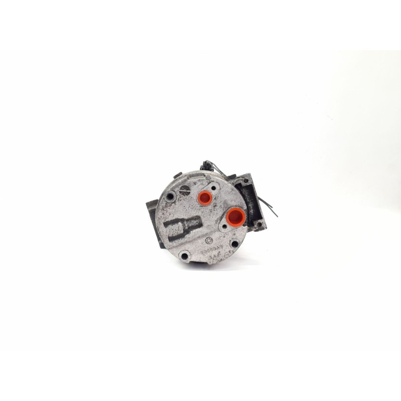 Recambio de compresor aire acondicionado para renault trafic ii furgón (fl) 2.5 dti referencia OEM IAM 7700105765  