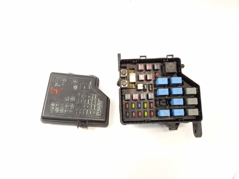 Recambio de caja reles / fusibles para hyundai santa fé i (sm) 2.0 crdi referencia OEM IAM 9128826202  