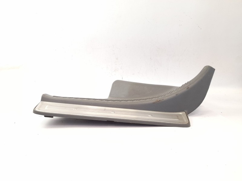 Recambio de moldura para hyundai santa fé i (sm) 2.0 crdi referencia OEM IAM X8587526010  