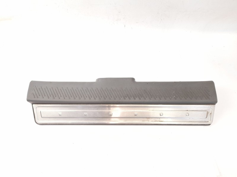 Recambio de moldura para hyundai santa fé i (sm) 2.0 crdi referencia OEM IAM 8588126010  