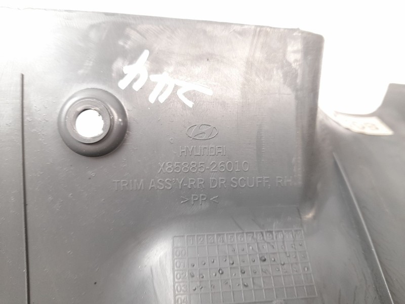 Recambio de moldura para hyundai santa fé i (sm) 2.0 crdi referencia OEM IAM 8588526010  