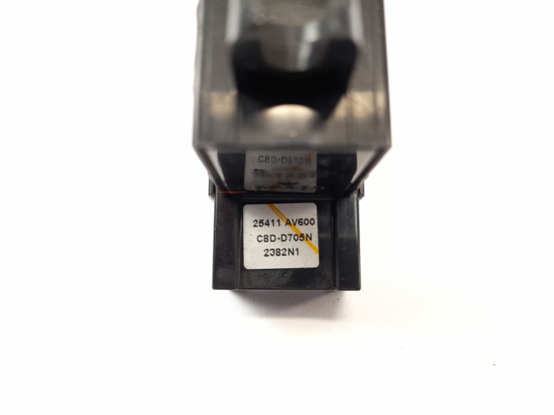 Recambio de mando elevalunas trasero derecho para nissan primera (p12) 2.2 di referencia OEM IAM 25411AV600  