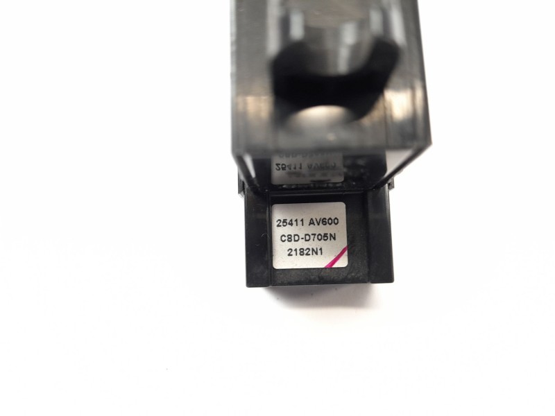 Recambio de mando elevalunas trasero izquierdo para nissan primera (p12) 2.2 di referencia OEM IAM 25411AV600  