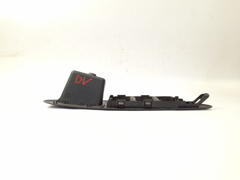 Recambio de moldura para nissan primera (p12) 2.2 di referencia OEM IAM 80951AV700  