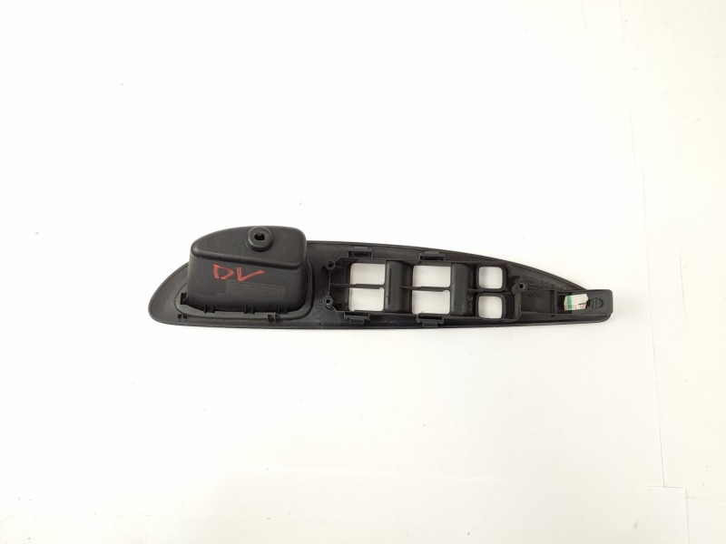 Recambio de moldura para nissan primera (p12) 2.2 di referencia OEM IAM 80951AV700  