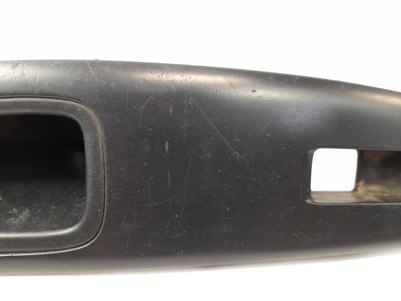 Recambio de moldura para nissan primera (p12) 2.2 di referencia OEM IAM 80950AV700  