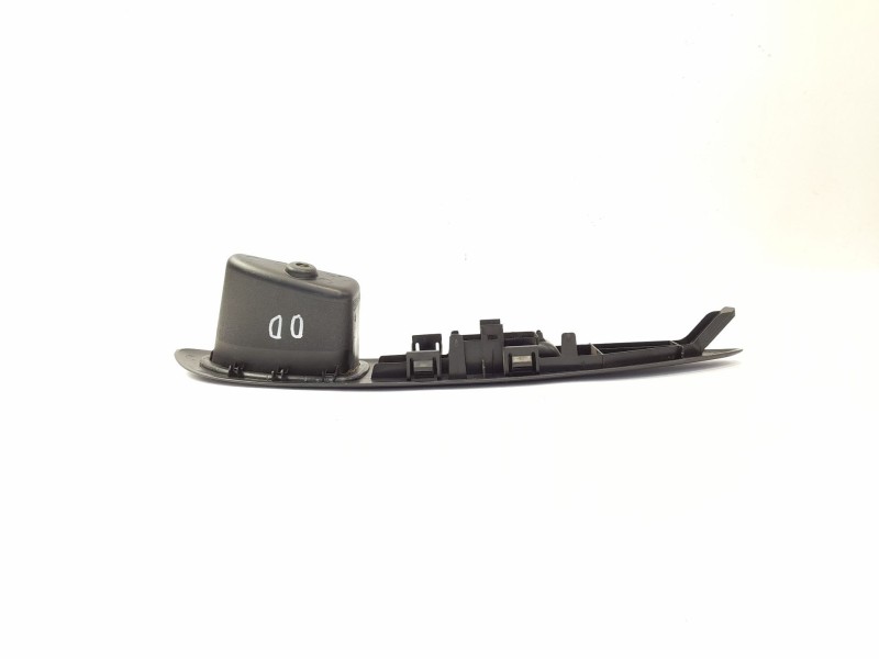 Recambio de moldura para nissan primera (p12) 2.2 di referencia OEM IAM 80950AV700  