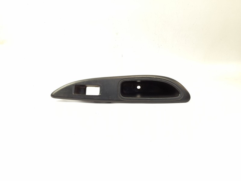 Recambio de moldura para nissan primera (p12) 2.2 di referencia OEM IAM 82961AV760  