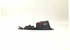 Recambio de moldura para nissan primera (p12) 2.2 di referencia OEM IAM 82960AV760   2