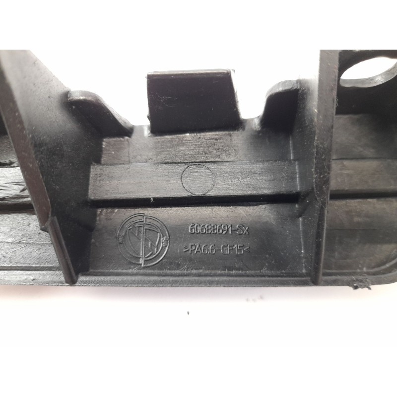 Recambio de soporte paragolpes trasero para alfa romeo 159 (939_) 2.0 jtdm (939axp1b) referencia OEM IAM 60688691SX  