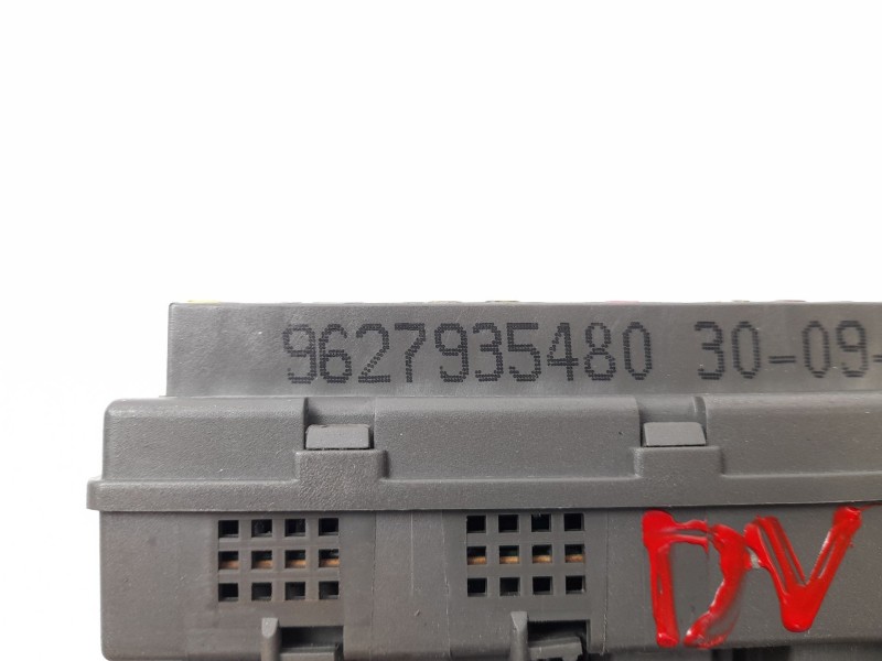 Recambio de caja reles / fusibles para citroën xantia (x1_, x2_) 2.0 hdi 109 referencia OEM IAM 9627935480  