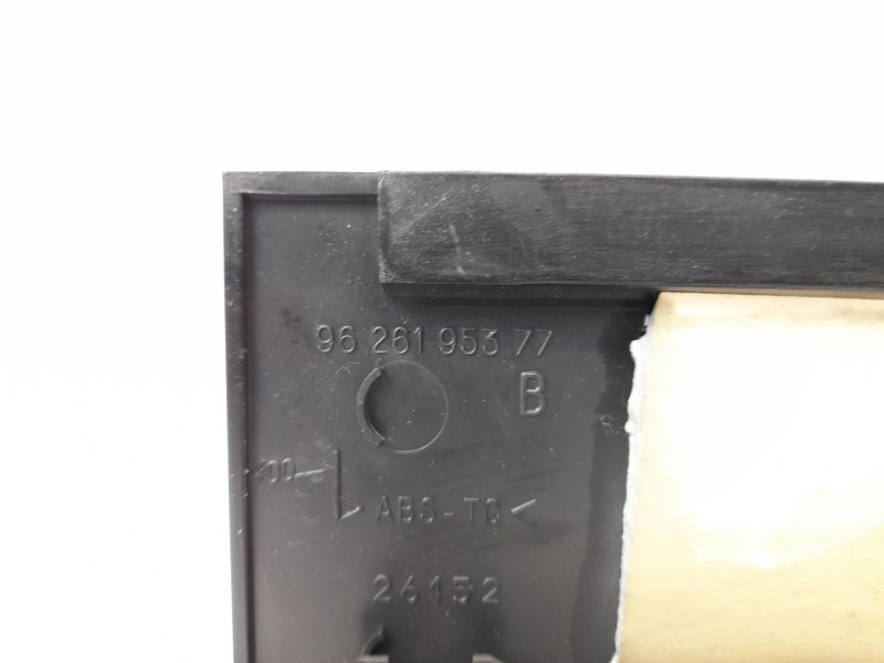 Recambio de moldura para citroën xantia (x1_, x2_) 2.0 hdi 109 referencia OEM IAM 9626195377  