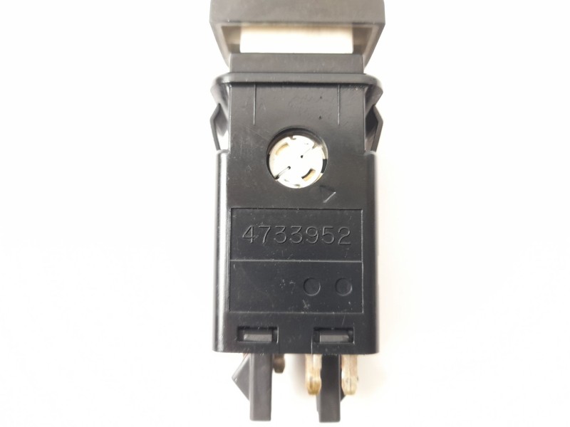 Recambio de boton antiniebla para saab 9-3 (ys3d) 2.2 tid referencia OEM IAM 4733952  