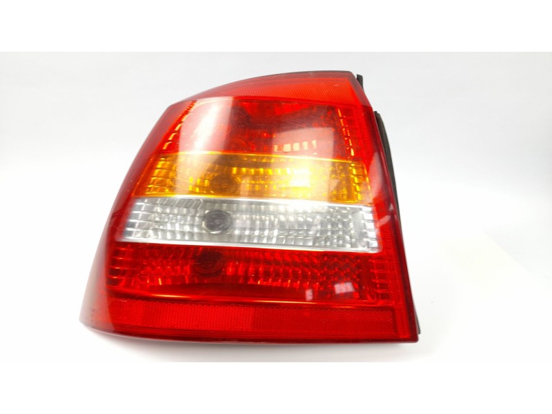 Recambio de piloto trasero izquierdo para opel astra g berlina 1.6 16v referencia OEM IAM 62224  