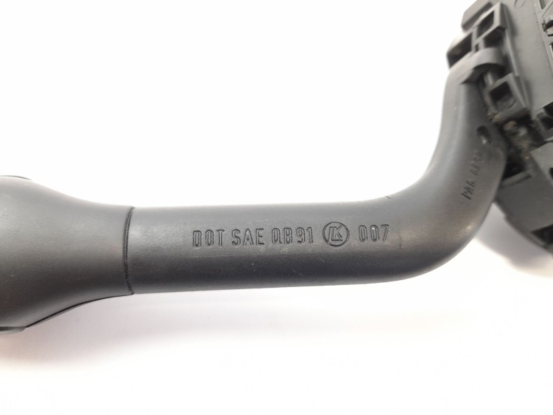Recambio de mando intermitentes para volkswagen polo berlina (6n1) 64 1.9 d referencia OEM IAM QB91007  