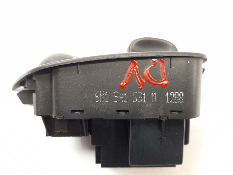 Recambio de mando luces para volkswagen polo berlina (6n1) 64 1.9 d referencia OEM IAM 6N1941531M  