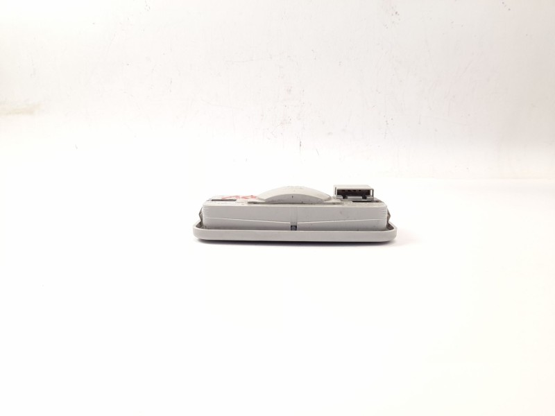 Recambio de luz interior para volkswagen polo berlina (6n1) 64 1.9 d referencia OEM IAM 6N0947105E  