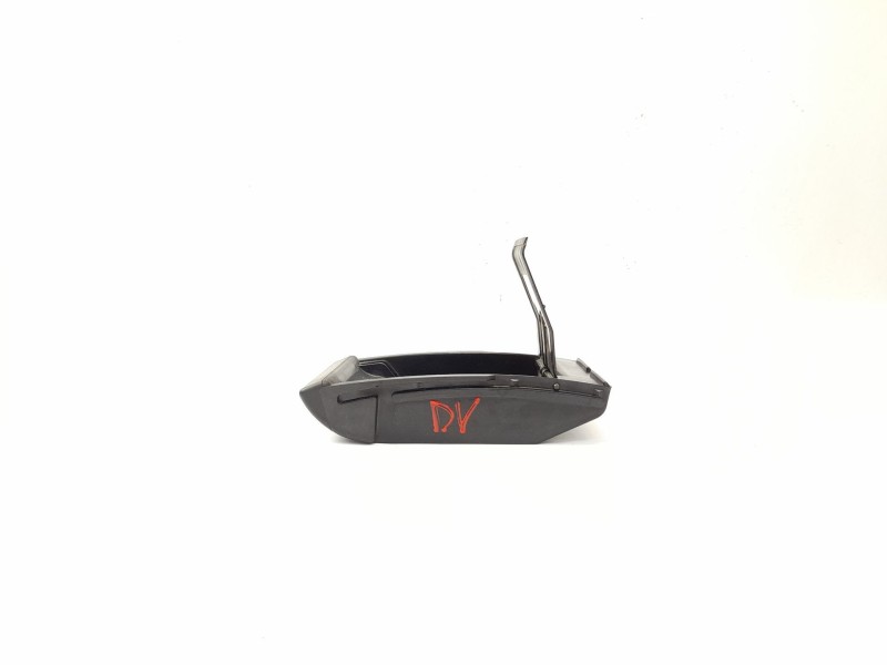 Recambio de cenicero para volkswagen polo berlina (6n1) 64 1.9 d referencia OEM IAM 6K0857952A  