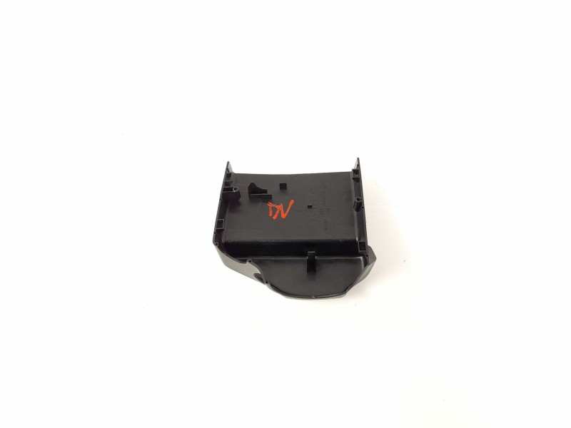 Recambio de moldura para volkswagen polo berlina (6n1) 64 1.9 d referencia OEM IAM 6H0858565B  