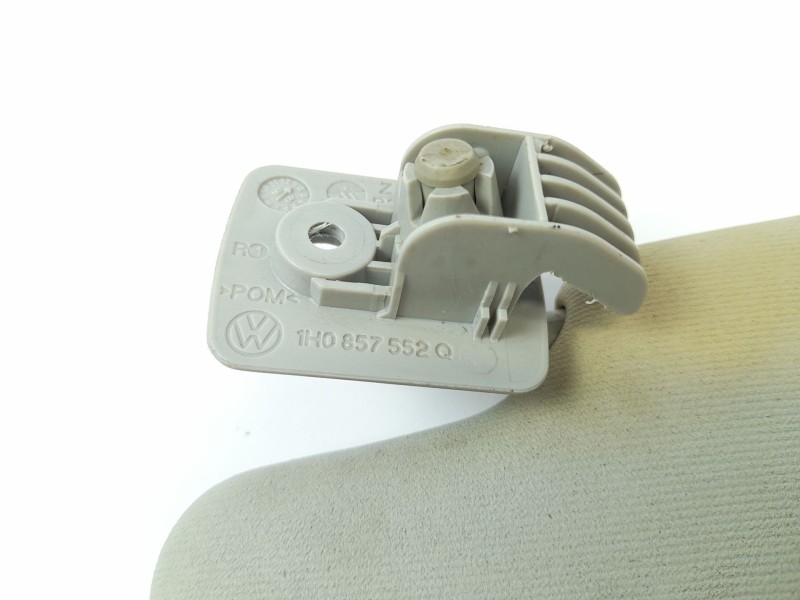 Recambio de parasol derecho para volkswagen polo berlina (6n1) 64 1.9 d referencia OEM IAM 1H0857552Q  
