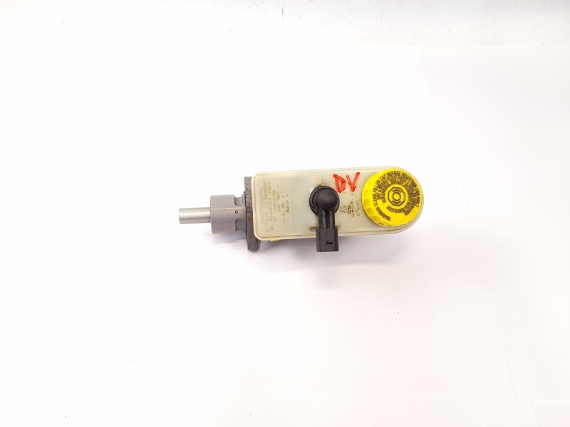 Recambio de bomba freno para volkswagen polo berlina (6n1) 64 1.9 d referencia OEM IAM 21025599  