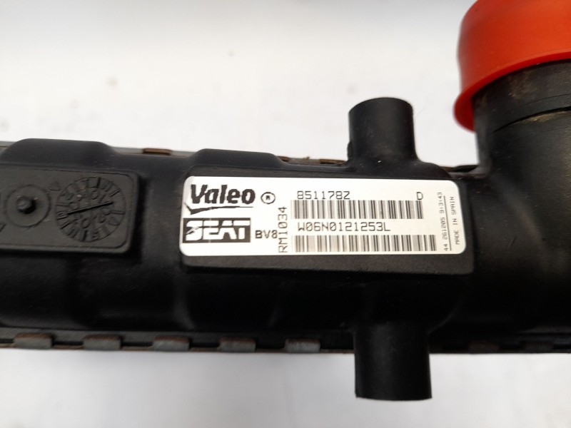 Recambio de radiador agua para volkswagen polo berlina (6n1) 64 1.9 d referencia OEM IAM 851178Z  
