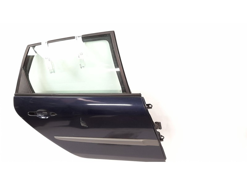 Recambio de puerta trasera derecha para renault scenic ii 1.5 dci diesel referencia OEM IAM   