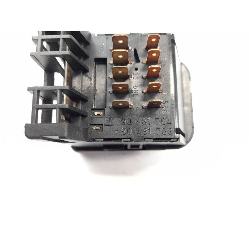 Recambio de mando luces para opel astra f sedán (t92) 1.7 td (f19, m19) referencia OEM IAM 90481764  