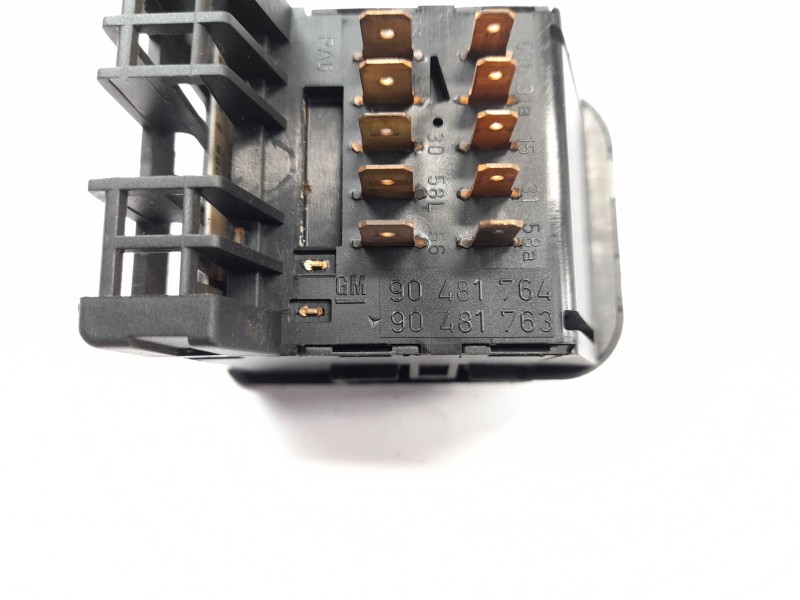 Recambio de mando luces para opel astra f sedán (t92) 1.7 td (f19, m19) referencia OEM IAM 90481764  