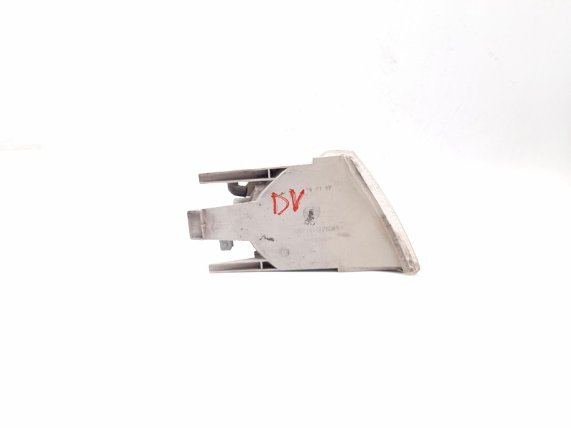 Recambio de piloto delantero izquierdo para citroën jumpy 1.9 d referencia OEM IAM 36190748  