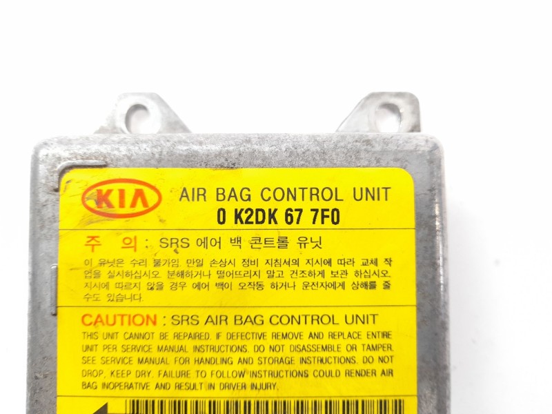Recambio de centralita airbag para kia shuma ii sedán (fb) 1.6 referencia OEM IAM 0K2DK677F0  