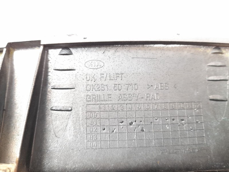 Recambio de rejilla delantera para kia shuma ii sedán (fb) 1.6 referencia OEM IAM 0K2S150710  