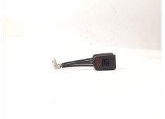 Recambio de enganche cinturon seguridad trasero derecho para seat inca (6k9) 1.9 d referencia OEM IAM 867857739  