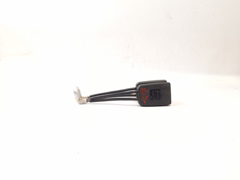 Recambio de enganche cinturon seguridad trasero derecho para seat inca (6k9) 1.9 d referencia OEM IAM 867857739  