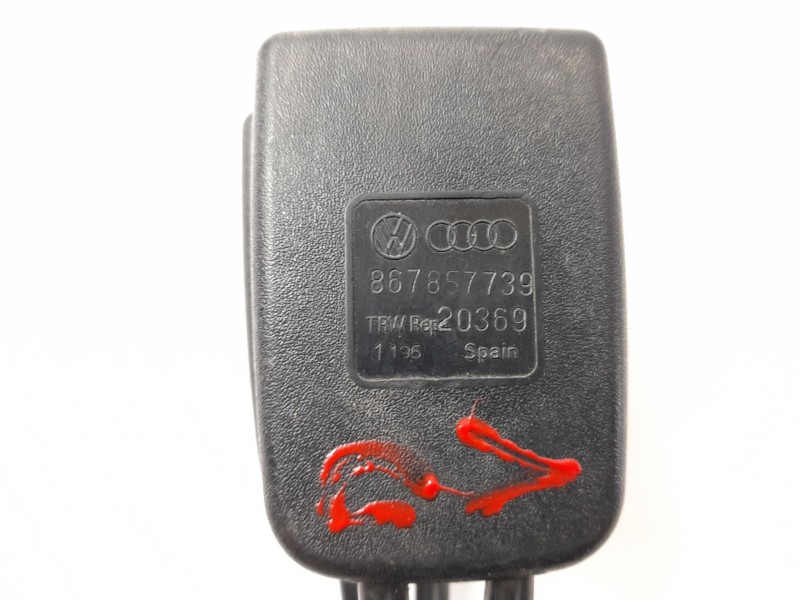 Recambio de enganche cinturon seguridad trasero derecho para seat inca (6k9) 1.9 d referencia OEM IAM 867857739  