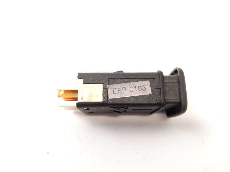 Recambio de boton antiniebla para rover xp 1.4d (114 ld) referencia OEM IAM EEP0103  