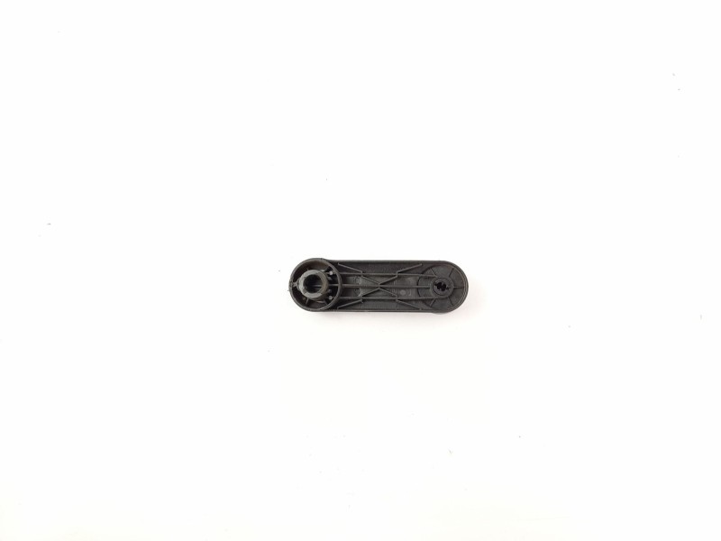 Recambio de maneta elevalunas trasera derecha para opel corsa c cosmo referencia OEM IAM 90247150  