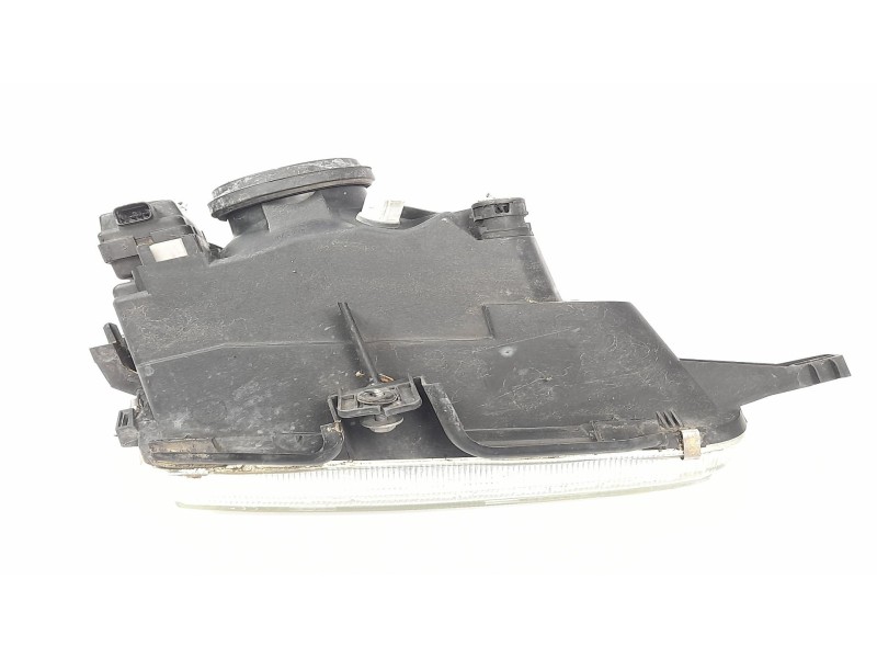 Recambio de faro izquierdo para citroen saxo 1.5 diesel referencia OEM IAM 88205260  