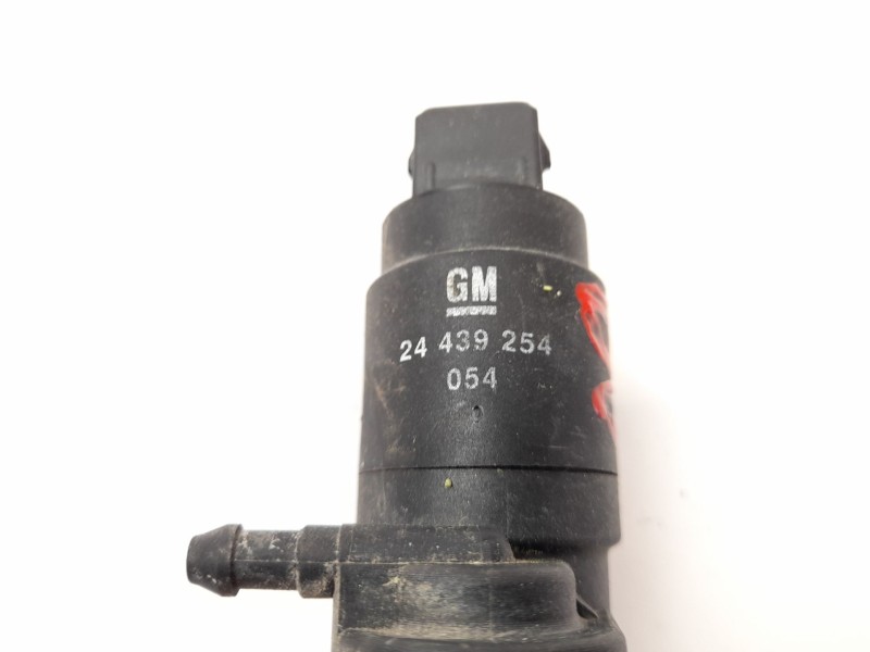 Recambio de bomba limpia para opel corsa c cosmo referencia OEM IAM 24439254  
