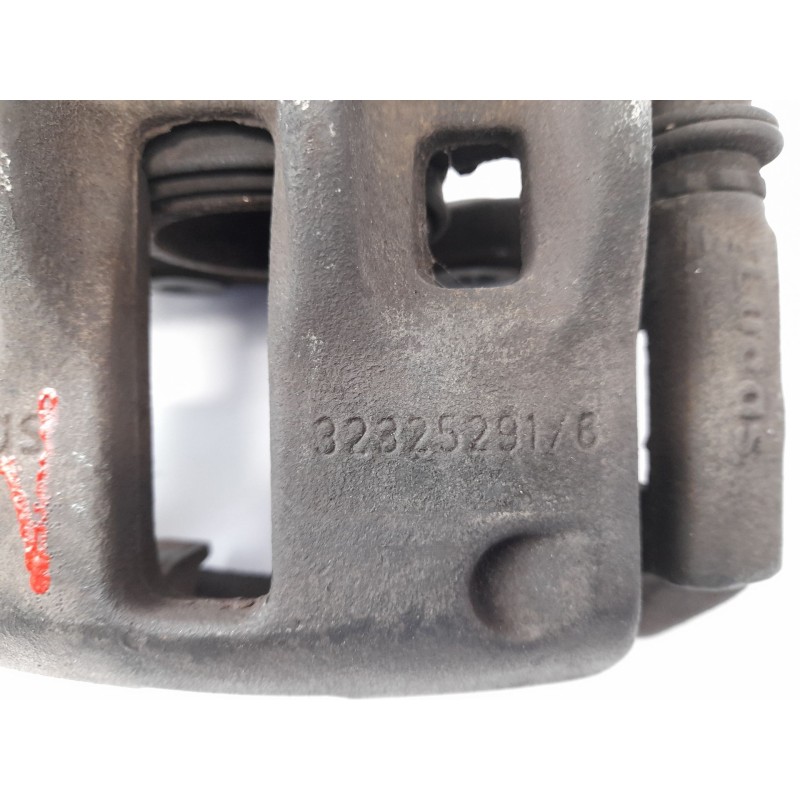 Recambio de pinza freno delantera derecha para peugeot 406 berlina (s1/s2) 2.2 hdi referencia OEM IAM 323252916  