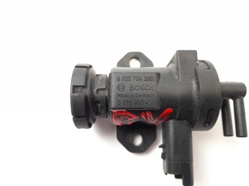 Recambio de valvula aire adicional para peugeot 406 berlina (s1/s2) 2.2 hdi referencia OEM IAM 9635704380  