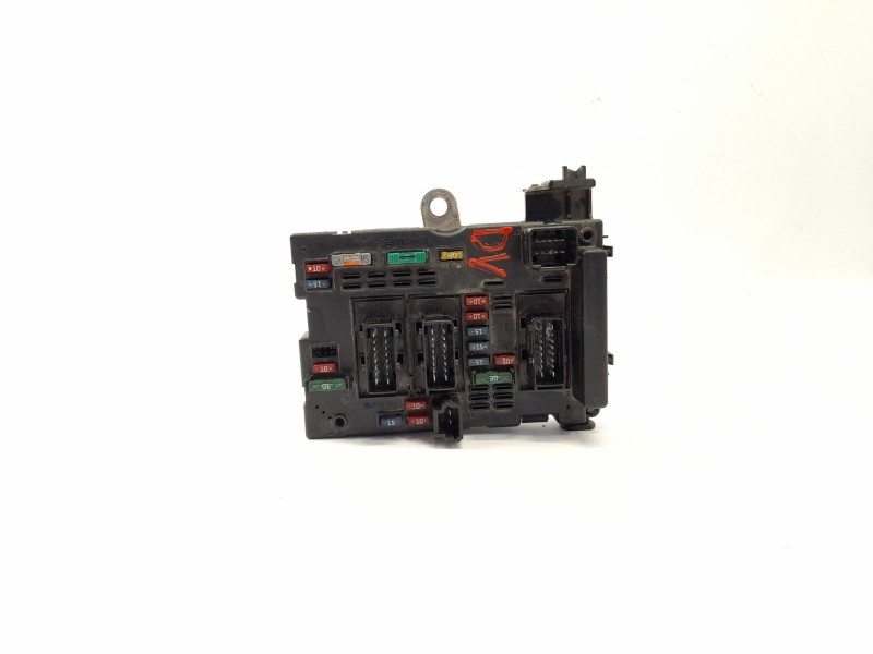 Recambio de caja reles / fusibles para peugeot 406 berlina (s1/s2) 2.2 hdi referencia OEM IAM   