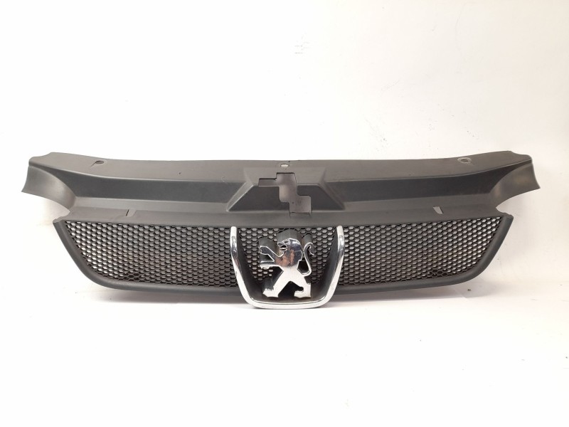Recambio de rejilla delantera para peugeot 406 (8b) 2.0 hdi 110 referencia OEM IAM 9631250277  