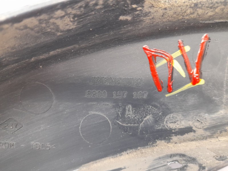 Recambio de moldura para opel movano (2004 =>) 2.5 cdti cat (g9u-754 / lzm) referencia OEM IAM 8200197107  