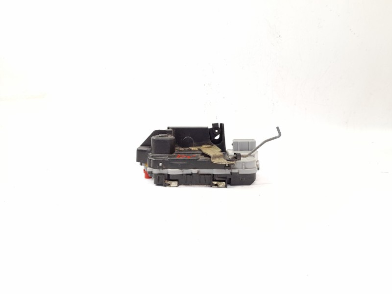 Recambio de cerradura puerta trasera izquierda para peugeot 406 st 2.0 depo referencia OEM IAM   