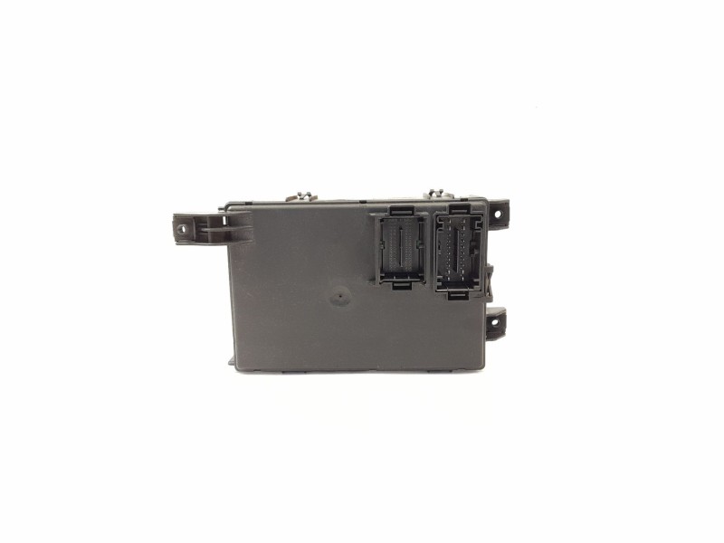 Recambio de caja reles / fusibles para fiat grande punto (199) 1.9 d multijet referencia OEM IAM 00517954300  