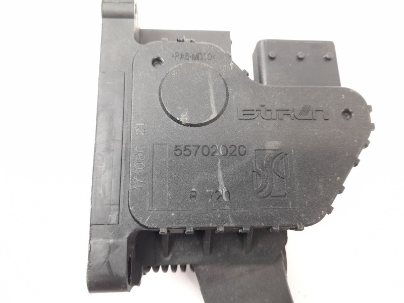 Recambio de pedal acelerador para fiat grande punto (199) 1.9 d multijet referencia OEM IAM 55702020  
